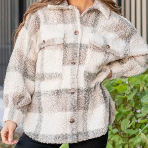 Blu Pepper Oversized Plaid Sherpa Jacket - Light Grey - Medium